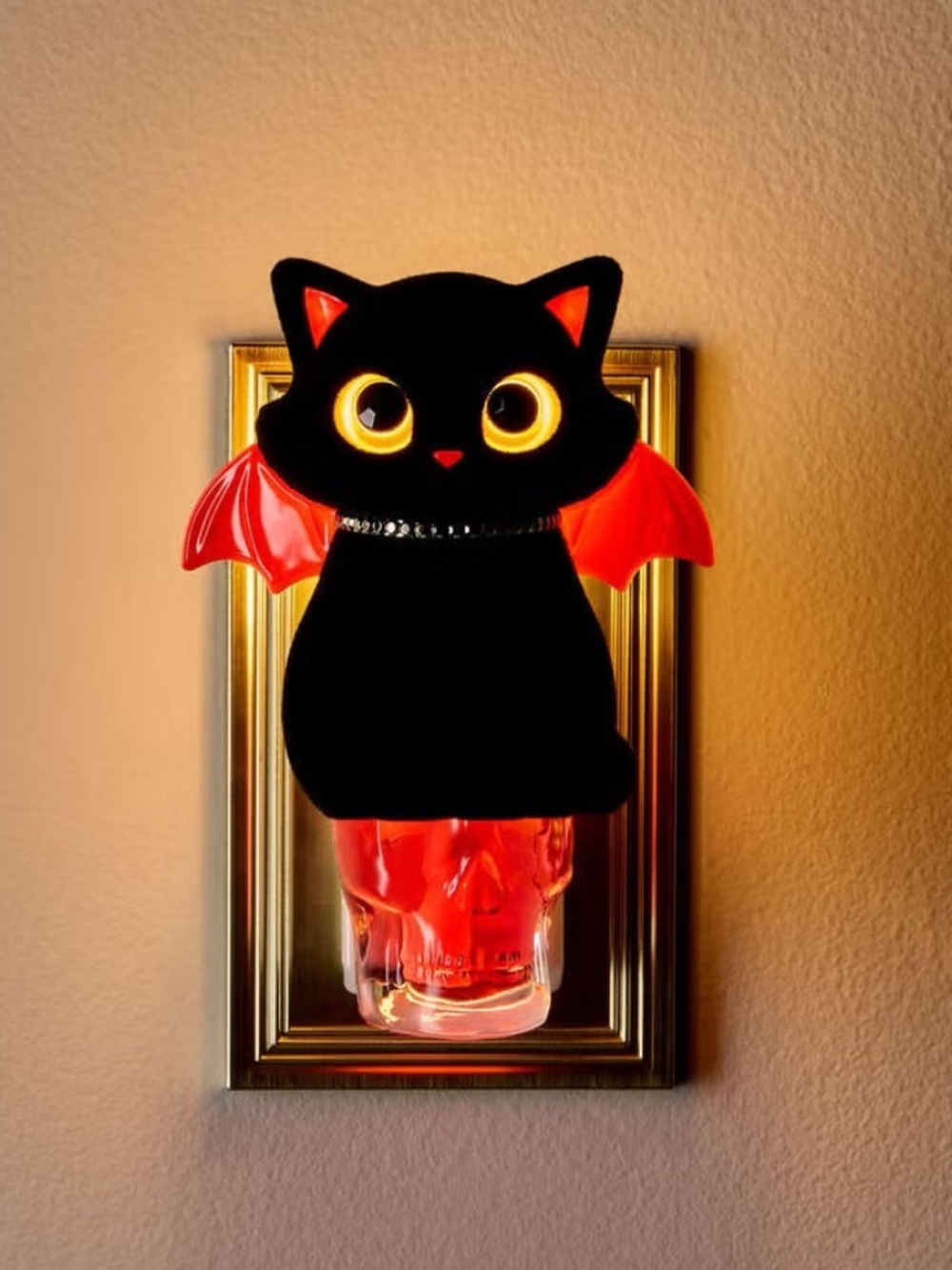 WITCHY CAT Wallflowers Plug & 2 Refill Bulbs - Picture 5 of 5